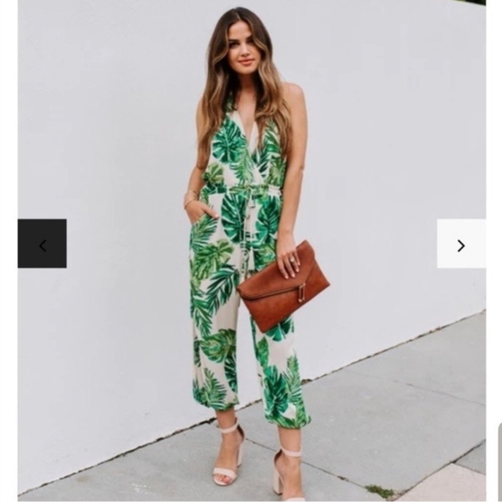 ISO Vici indigenous palm print halter jumpsuit! Please help!